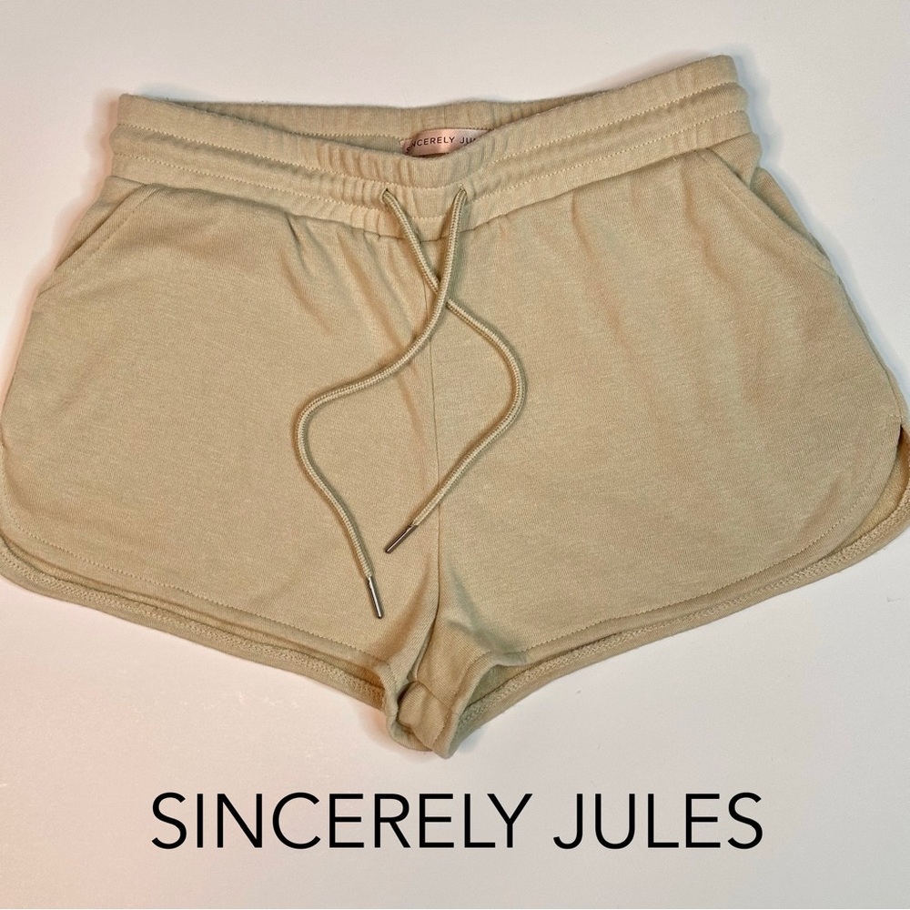 Sincerely Jules Cozy Short with Pockets and super soft material! S